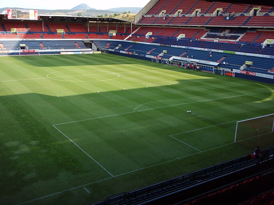 El VAR anula un gol a Rubén García en el Osasuna-Espanyol por un centro polémico